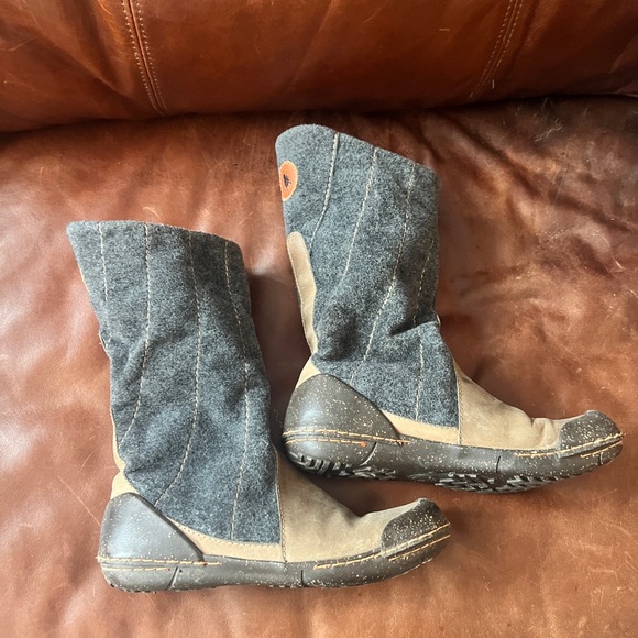 Fly London boots - Picture 2 of 5